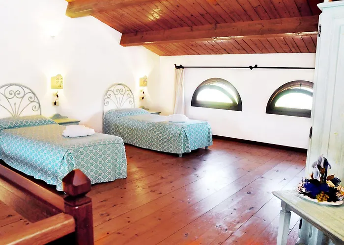 מלון דירות Liscia Eldi 4*