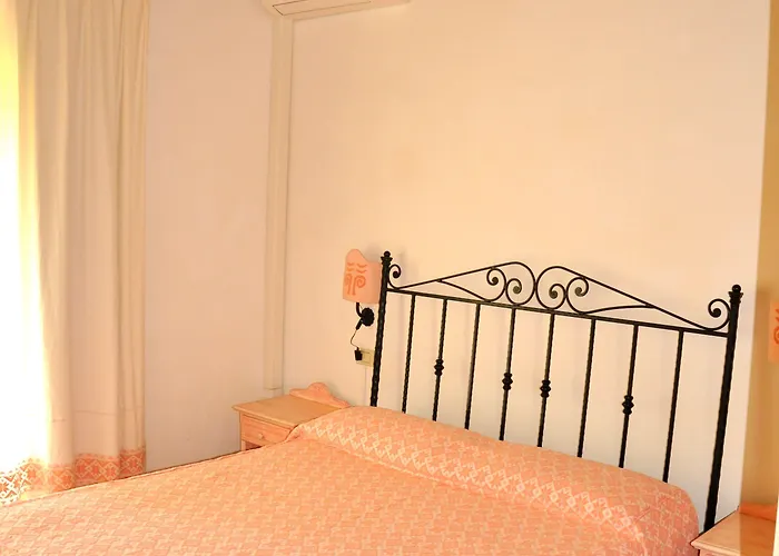 Liscia Eldi Aparthotel 4*